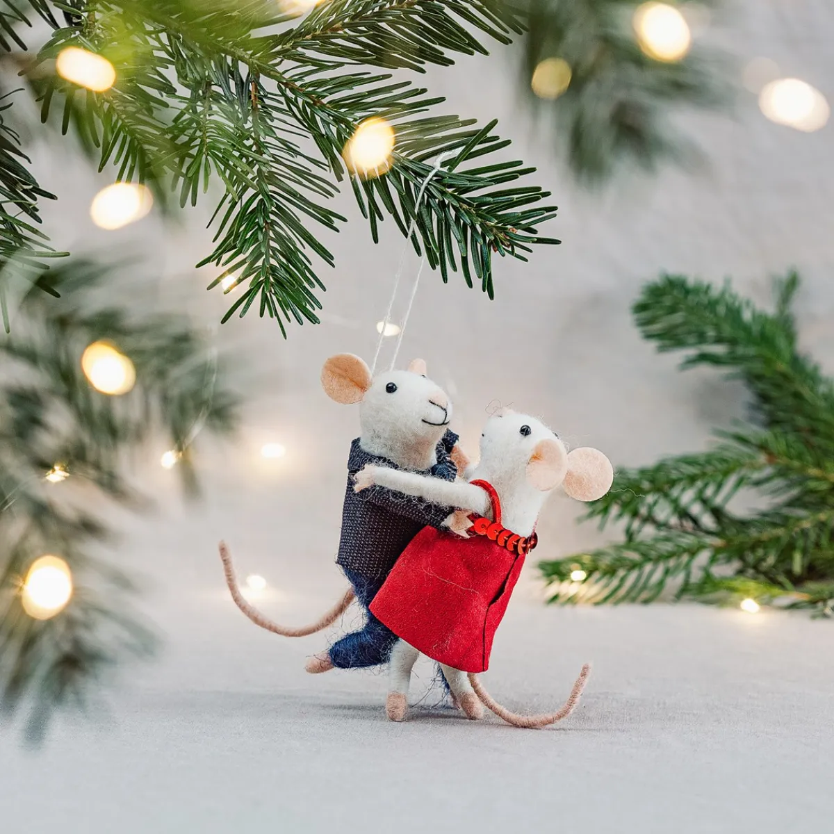 Sass and Belle Dancing Mice Hanging Decoration