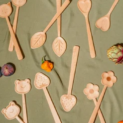 Sale Sass and Belle Flower Bamboo Salad Servers