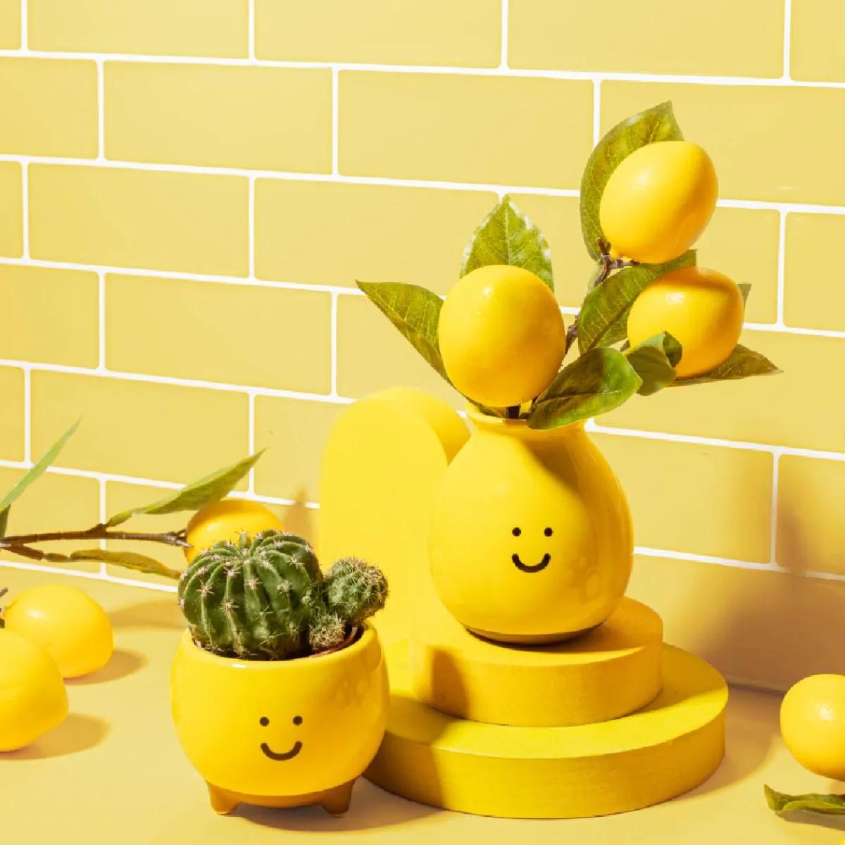 Hot Sass and Belle Happy Vase