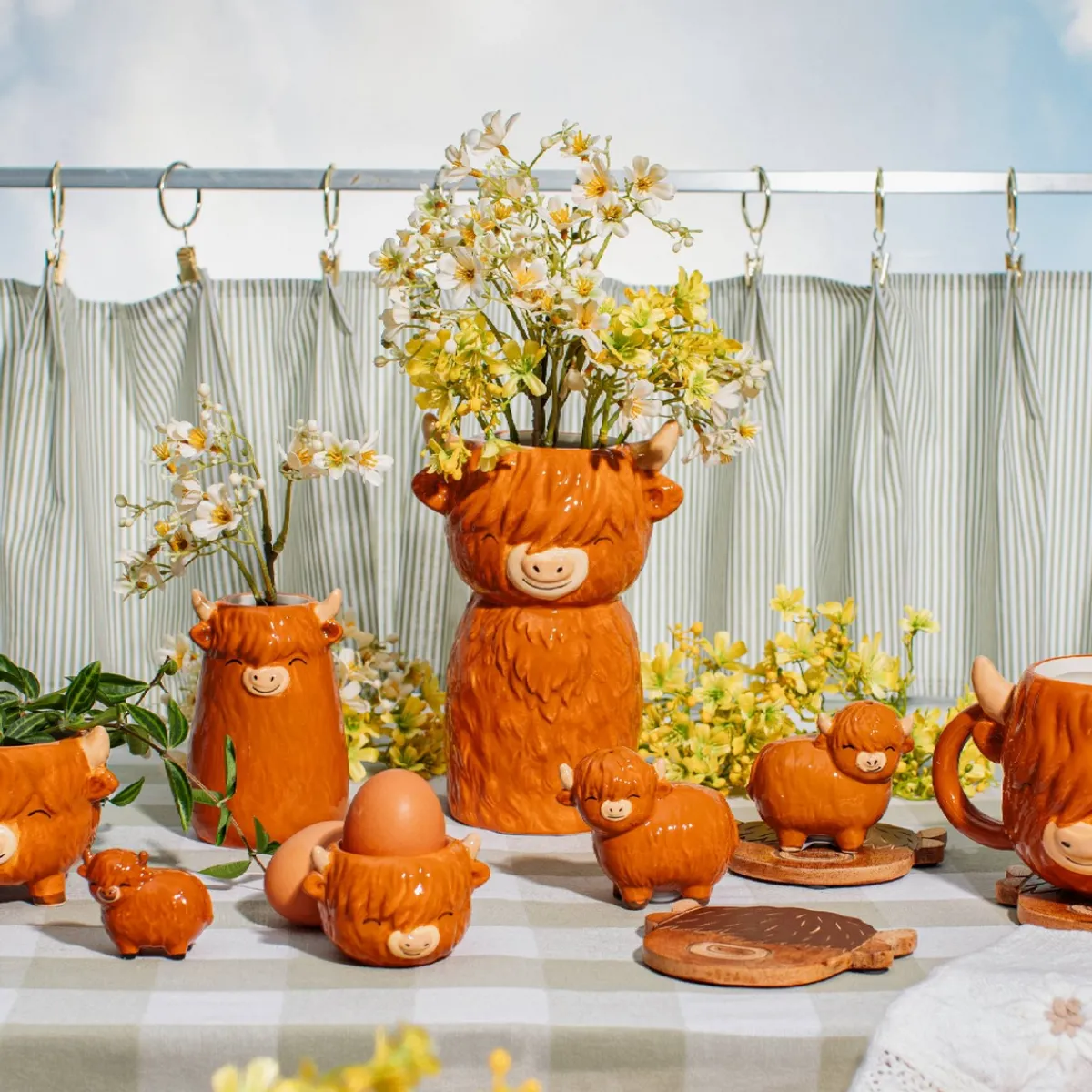 Outlet Sass and Belle Highland Cow Mini Planter on Legs