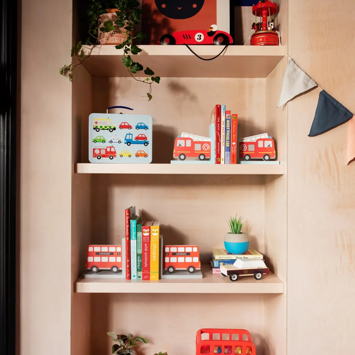 Hot Sass and Belle London Bus Red Bookends