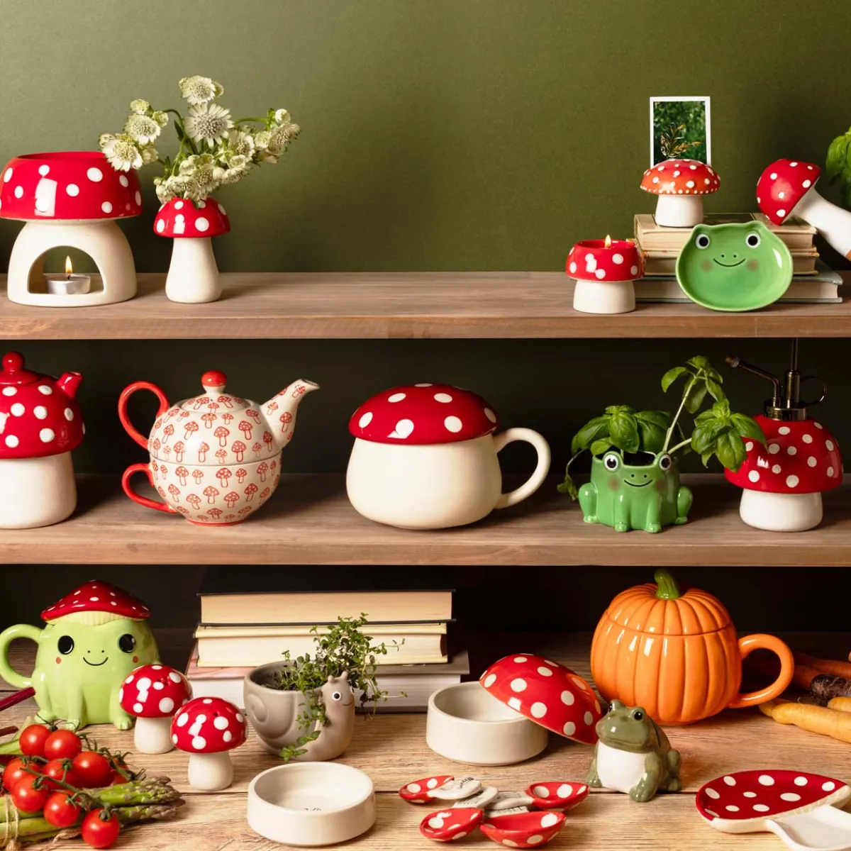 New Sass and Belle Mushroom Bud Vase