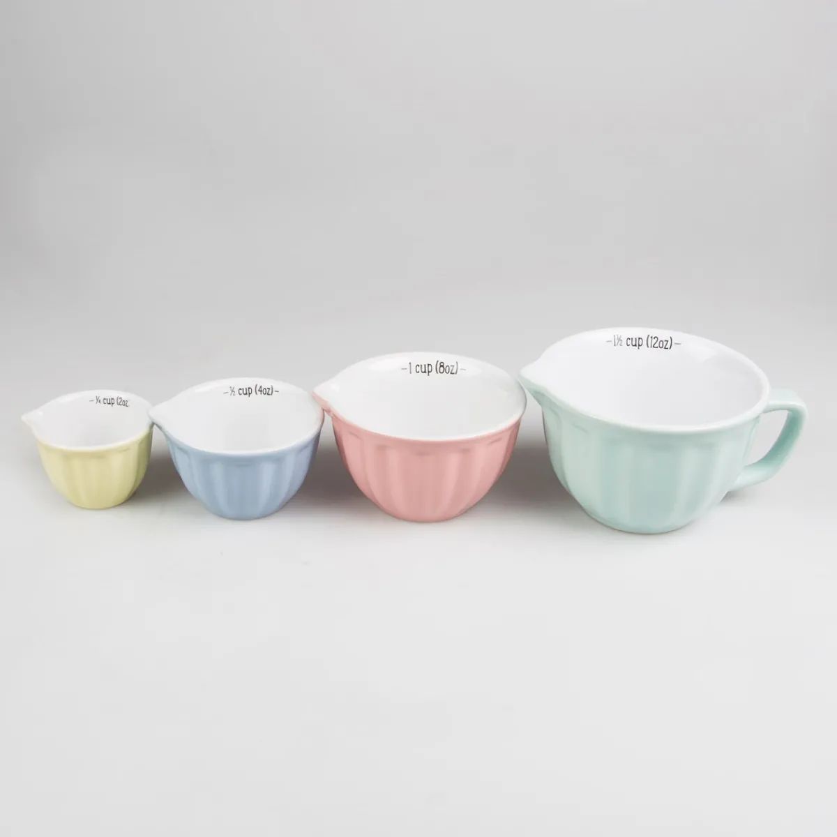 Hot Sass and Belle Retro Pastel Measuring Cups - Set of 4
