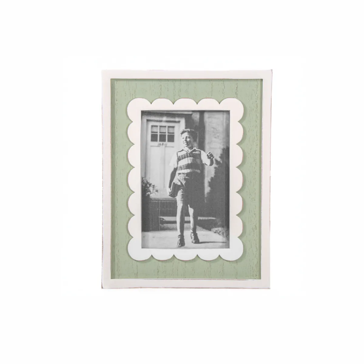 Outlet Sass and Belle Scalloped Green Photo Frame