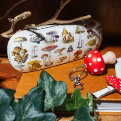 Online Sass and Belle Vintage Mushroom Enamel Keyring