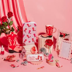 Clearance Sass and Belle Wiggle Border Frame Pink